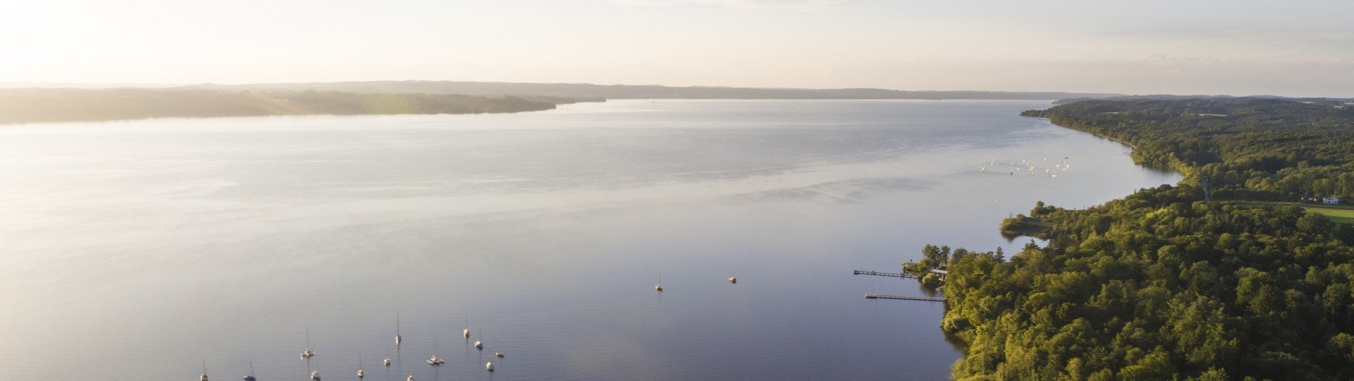 Blick auf den Starnberger See aus der Luft , &copy; Oberbayern.de Foto: Peter von Felbert